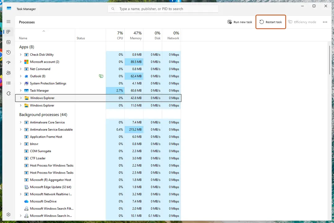Task Manager, Processes, Windows Explorer selected and the Restart task button